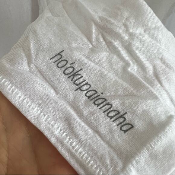 Manuhealii White Long Sleeve V Neck Soft Top Blouse Hookupaianaaha XL - Picture 2 of 7